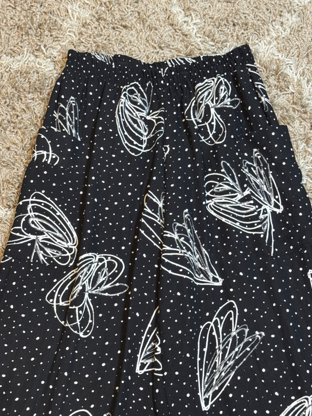 NWT Moonlight Black/Ivory Polka Dot & Scribble Print Cropped Pants size Large - Picture 2 of 13